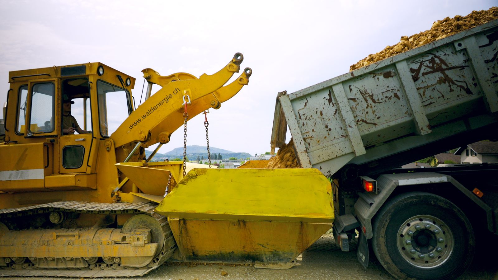 Naturstrassenbau - Waldenergie AG in Winznau - Holzpellets und Brennholz aus der Schweiz, Unterhalt von Naturstrassen 1