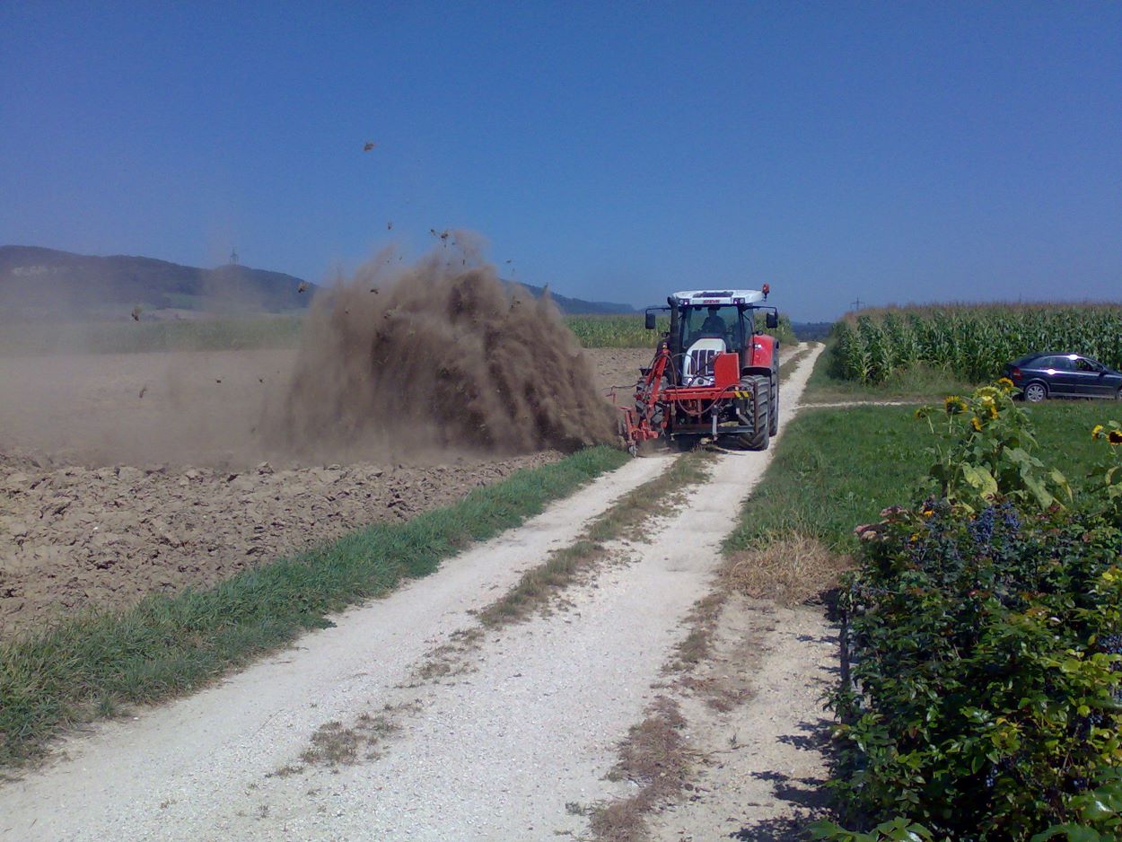 Naturstrassenbau - Waldenergie AG in Winznau - Holzpellets und Brennholz aus der Schweiz, Unterhalt von Naturstrassen 6