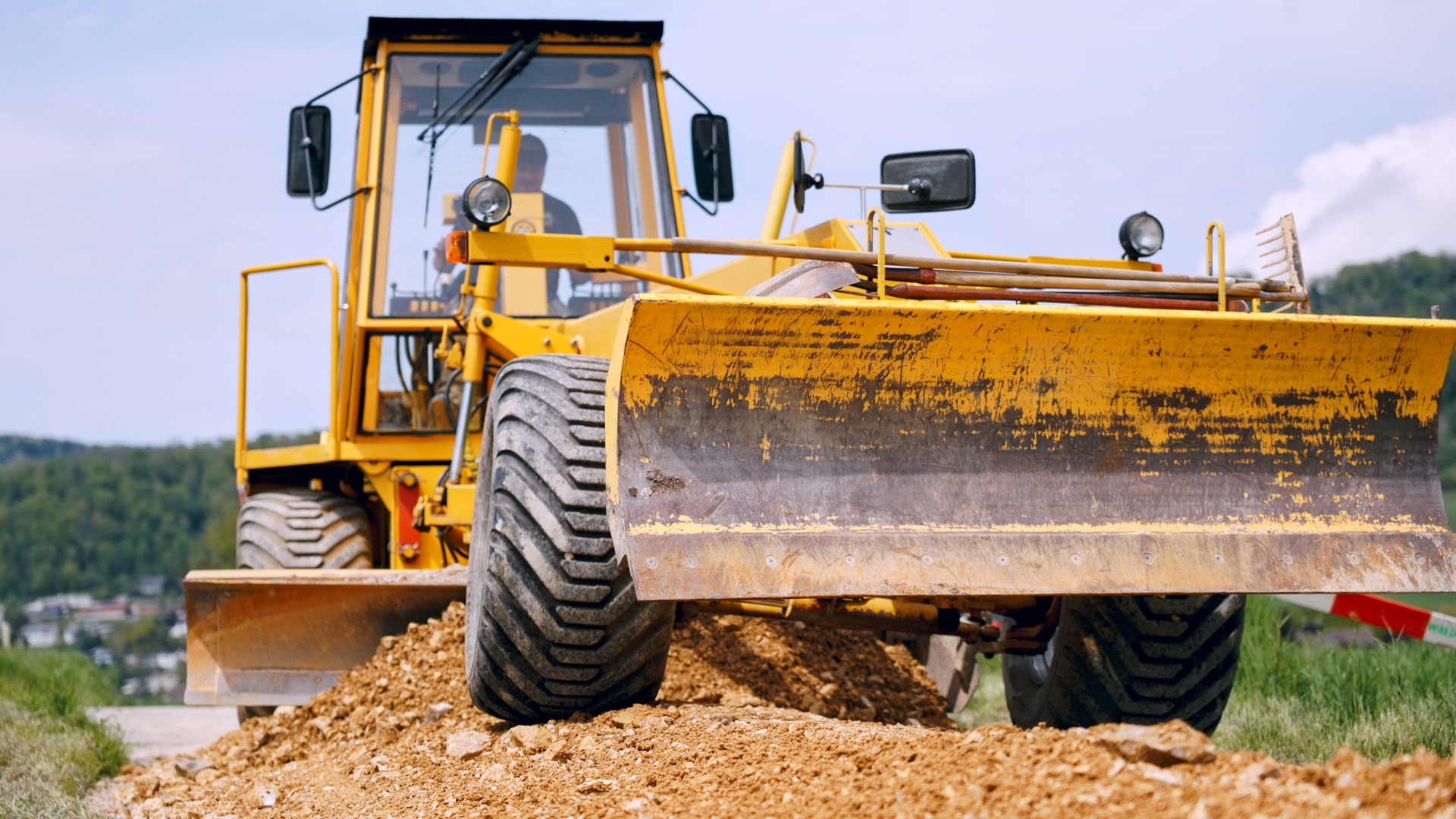 Naturstrassenbau - Waldenergie AG in Winznau - Holzpellets und Brennholz aus der Schweiz, Unterhalt von Naturstrassen 14